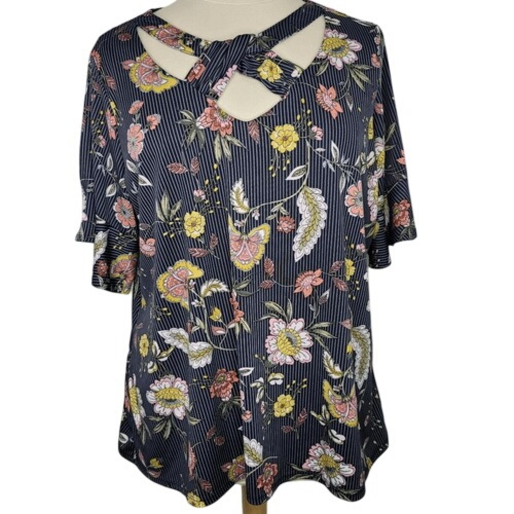 NY Collection Crisscross Front‎ Floral Split Flounce Sleeve Blouse